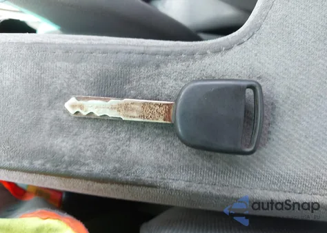 2005 Honda Civic Lx z USA, uszkodzony, nr VIN 2HGES16545H633159